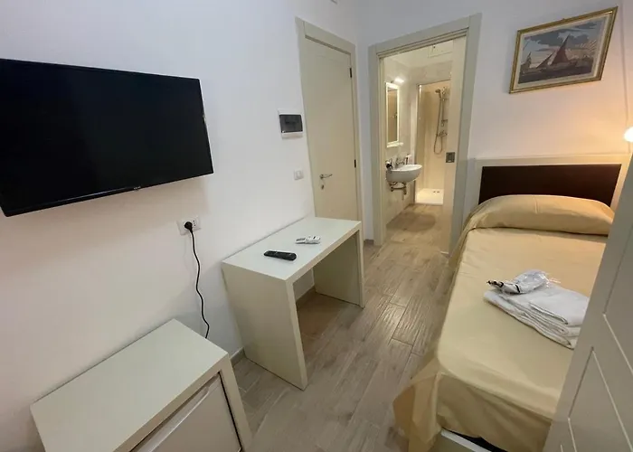 Guest house Fra'imari 3*