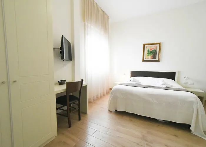 Fra'imari 3* Gallipoli