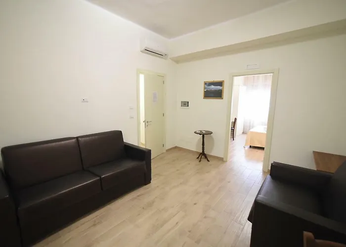 Guest house Fra'imari 3*